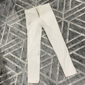 H&M High-Waisted White Skinny Jeans